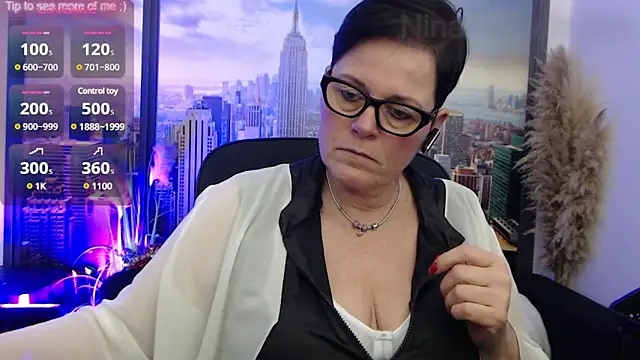 Snapshot of ninarandmann chatting on 02/23/25, 06:34 ninarandmann online show from 02/23/25, 06:34