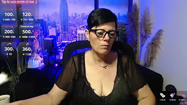 Snapshot of ninarandmann chatting on 07/06/26, 01:18 ninarandmann online show from 07/06/26, 01:18