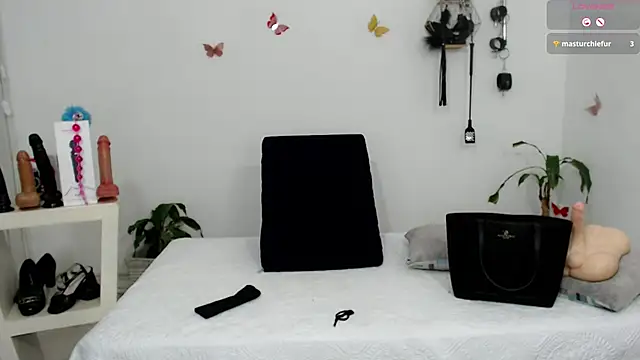 mom hot   online show from 09/25/25, 11:22