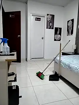 Snapshot of Natasha_milf__ chatting on 02/11/26, 01:05 Natasha milf online show from 02/11/26, 01:05