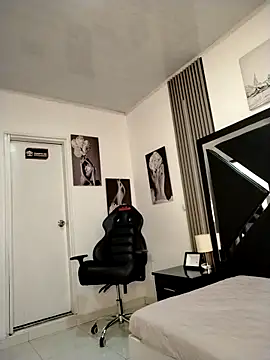 Natasha milf   online show from 03/25/26, 01:10