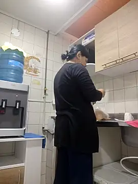 Natasha milf   online show from 11/15/25, 12:42