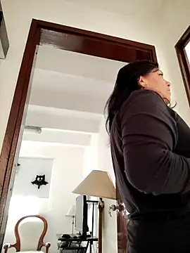 Natasha milf   online show from 10/28/25, 02:05