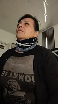 Snapshot of Natasha_milf__ chatting on 01/17/26, 12:31 Natasha milf online show from 01/17/26, 12:31