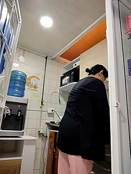 Natasha milf   online show from 11/21/25, 12:48