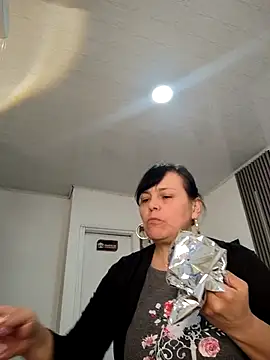 Snapshot of Natasha_milf__ chatting on 01/31/26, 08:29 Natasha milf online show from 01/31/26, 08:29