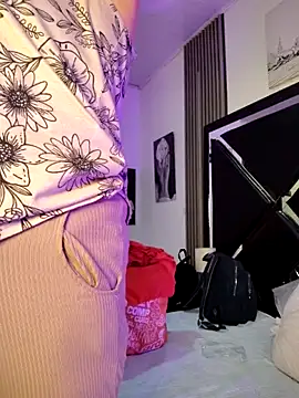 Natasha milf   online show from 10/08/25, 12:50