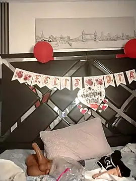 Snapshot of Natasha_milf__ chatting on 02/22/26, 12:24 Natasha milf online show from 02/22/26, 12:24