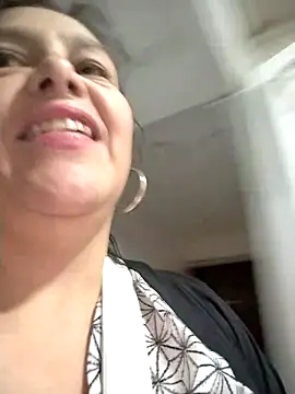 Snapshot of Natasha_milf__ chatting on 04/23/26, 01:01 Natasha milf online show from 04/23/26, 01:01