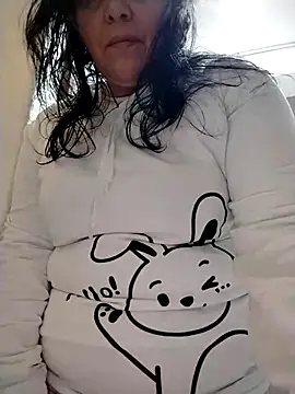 Snapshot of Natasha_milf__ chatting on 04/24/26, 12:51 Natasha milf online show from 04/24/26, 12:51