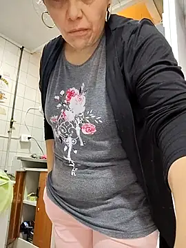 Natasha milf   online show from 12/01/25, 01:01