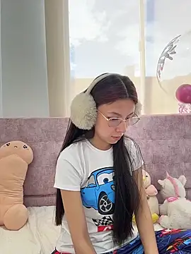 Bonniepark online show from 03/11/26, 08:03