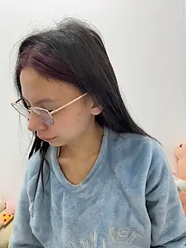 Bonniepark online show from 12/14/25, 10:10