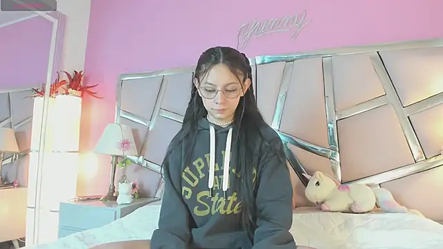 Bonniepark online show from 04/14/26, 01:05