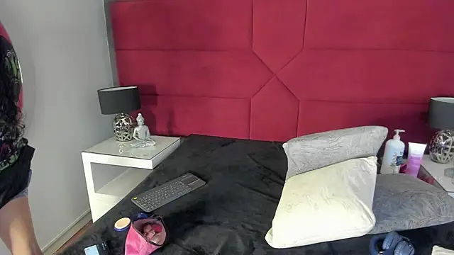 hanny milf online show from 03/11/25, 12:06