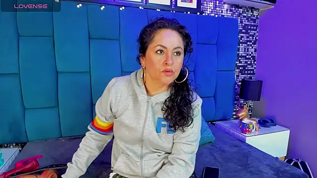 hanny milf online show from 12/22/25, 11:54