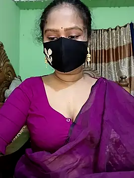Snapshot of Idhika_Paul chatting on 03/21/25, 05:23 Idhika Paul online show from 03/21/25, 05:23
