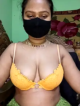 Snapshot of Idhika_Paul chatting on 03/08/25, 05:59 Idhika Paul online show from 03/08/25, 05:59