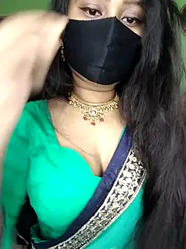 Idhika Paul online show from 04/15/26, 01:44