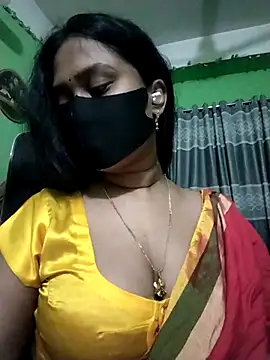 Snapshot of Idhika_Paul chatting on 04/22/26, 07:53 Idhika Paul online show from 04/22/26, 07:53