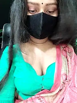 Idhika Paul online show from 10/30/25, 02:43