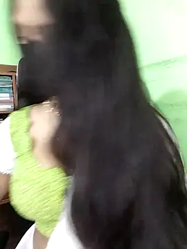 Snapshot of Idhika_Paul chatting on 05/12/26, 04:35 Idhika Paul online show from 05/12/26, 04:35