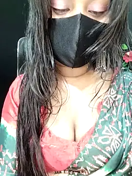 Idhika Paul online show from 11/02/25, 06:35