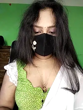 Idhika Paul online show from 02/15/26, 02:34