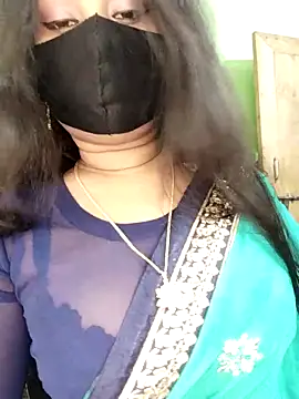 Idhika Paul online show from 03/02/26, 06:36