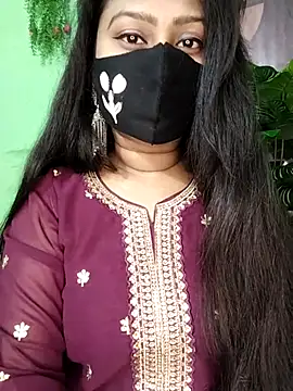 Idhika Paul online show from 01/08/26, 03:23