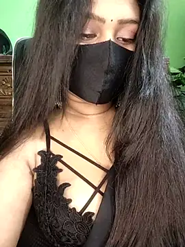 Idhika Paul online show from 03/11/26, 08:19