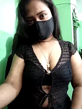 Idhika Paul online show from 02/09/26, 11:41