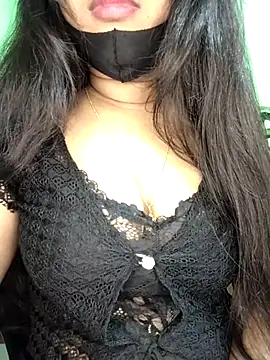 Idhika Paul online show from 02/19/26, 04:15