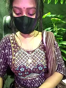 Idhika Paul online show from 11/23/25, 07:57