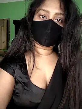 Idhika Paul online show from 04/03/26, 03:24