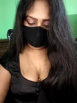 Idhika Paul online show from 03/05/26, 11:54