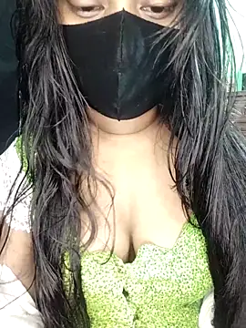 Idhika Paul online show from 10/31/25, 05:31