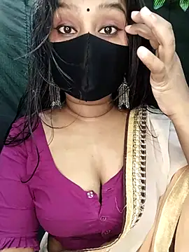 Idhika Paul online show from 11/18/25, 05:16