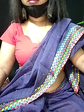 Snapshot of Idhika_Paul chatting on 10/04/25, 08:27 Idhika Paul online show from 10/04/25, 08:27