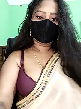 Idhika Paul online show from 03/03/26, 10:28