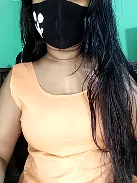 Idhika Paul online show from 03/24/26, 11:32