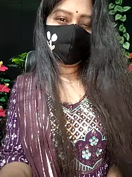 Idhika Paul online show from 10/22/25, 01:38