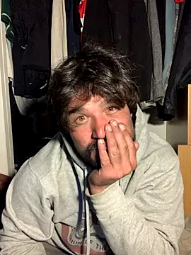 yourdirtysecret 23 online show from 10/18/25, 05:09