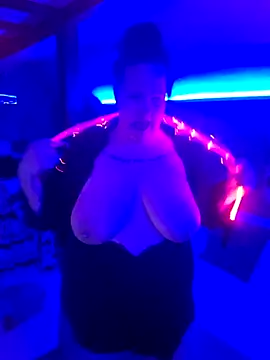 Snapshot of Black_Angel24 chatting on 03/18/25, 06:17 Black Angel24 online show from 03/18/25, 06:17