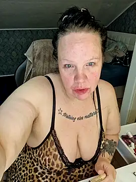 Snapshot of Black_Angel24 chatting on 02/05/26, 04:52 Black Angel24 online show from 02/05/26, 04:52