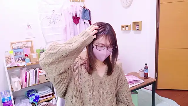 Mii v v online show from 11/08/25, 04:27