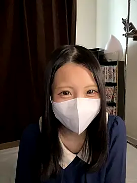 Snapshot of tsumugi_h chatting on 10/23/25, 04:11 tsumugi h online show from 10/23/25, 04:11