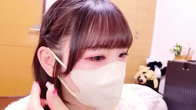 Snapshot of siorin_18 chatting on 12/22/25, 04:51 siorin 18 online show from 12/22/25, 04:51