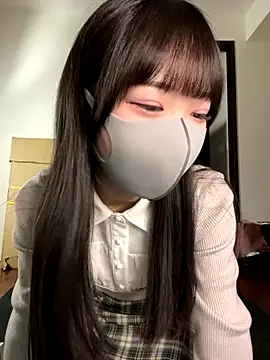 Snapshot of siorin_18 chatting on 11/15/25, 10:08 siorin 18 online show from 11/15/25, 10:08