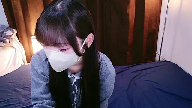 Snapshot of siorin_18 chatting on 04/26/26, 12:13 siorin 18 online show from 04/26/26, 12:13